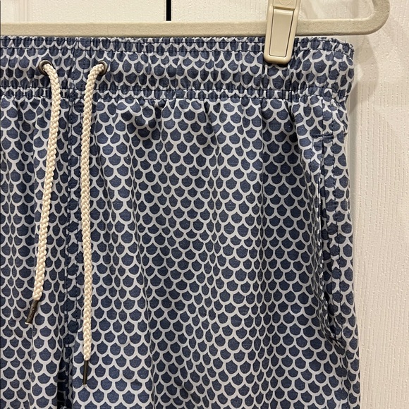 FAHERTY Beacon Trunk 7” Inseam Fishscale Batik Blue Mens Size Large - Picture 2 of 8